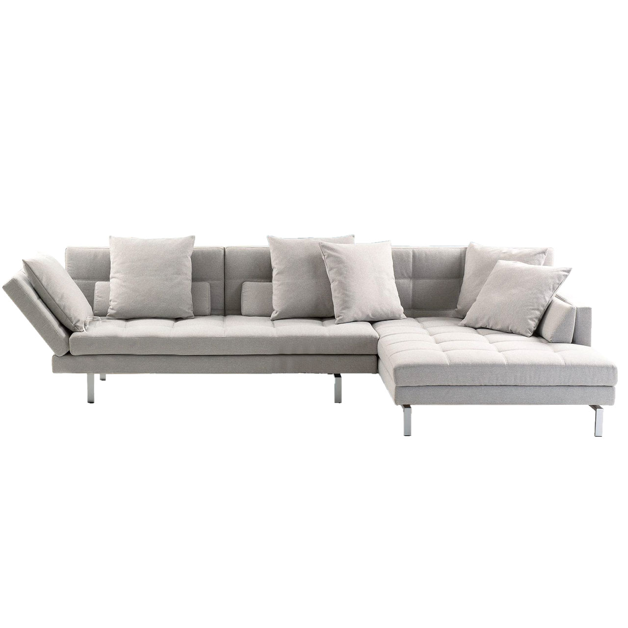 Graue Eckgarnitur mit schmaler hohen Armlehne links und breitem Longchair rechts.