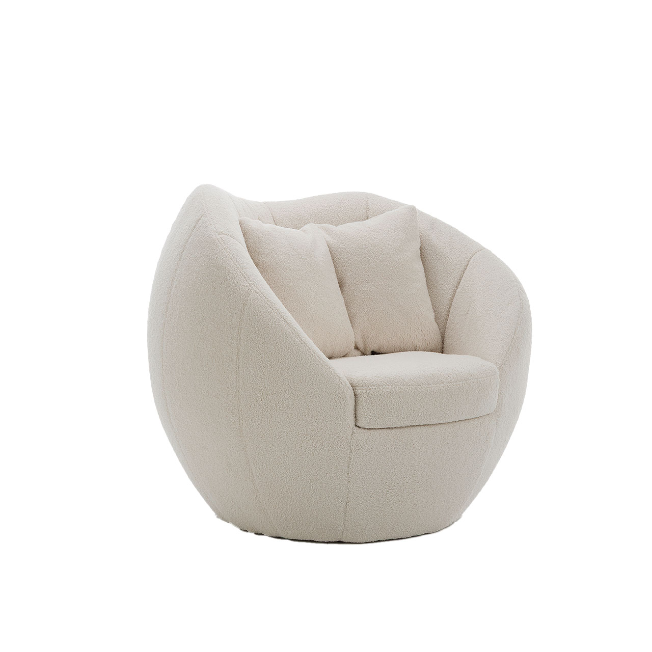 Leicht schräge Sicht auf einen kugelförmigen Sessel in weißem Stoff. Der Rücken ist wellenförmig gestaltet. Auf dem Sofa liegt ein Kissen in passendem Stoff.