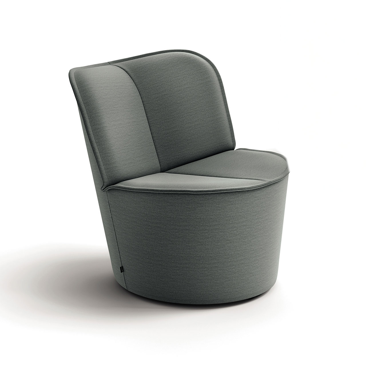 Sessel ohne Lehnen mit Einkerbung mitten in Lehne und Sitz, aus grauem Stoff.