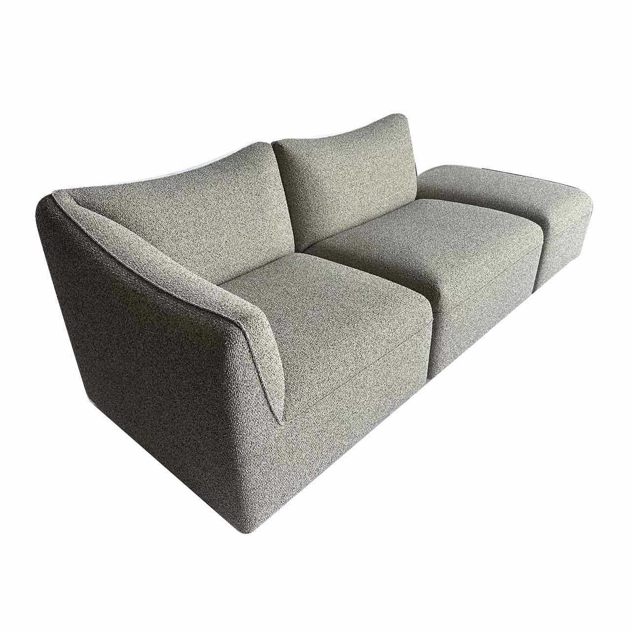 Gleiches Sofa von der Seite fotografiert