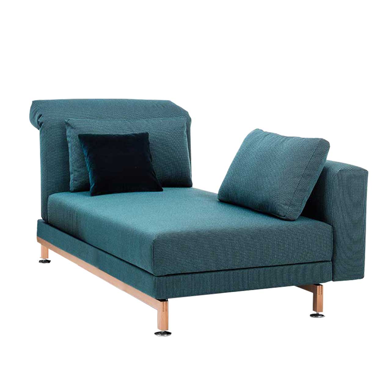 Longchair mit Kufen in hellem Holz und mit grünem Stoff. Die Armlehne rechts ist zum Fußende vorgeschoben.