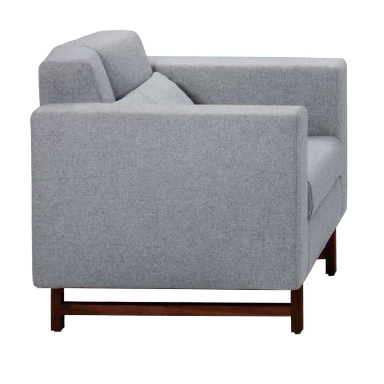 Seitenansicht: brühl embrace Sessel mit niedriger Rückenlehne