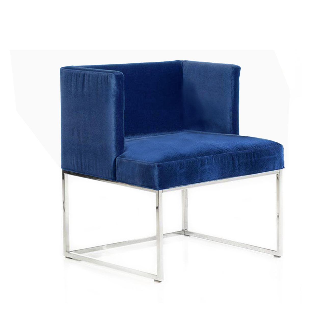 Blauer Sessel mit niedrigen, geschlossenen Seiten und niedrigem Rücken.