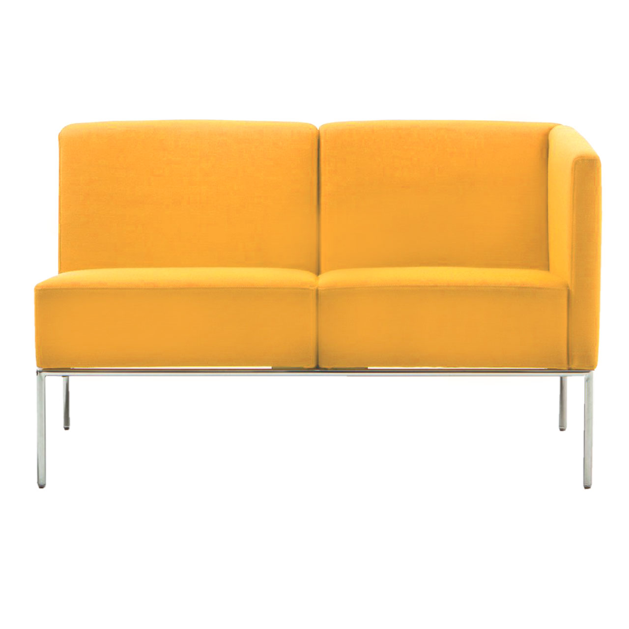 Ein Sofa der Serie add1 mit 2 Sitzen und einer Armlehne rechts in der Stofffarbe sonnengelb. Das Untergestell ist mattchrom lackiert.