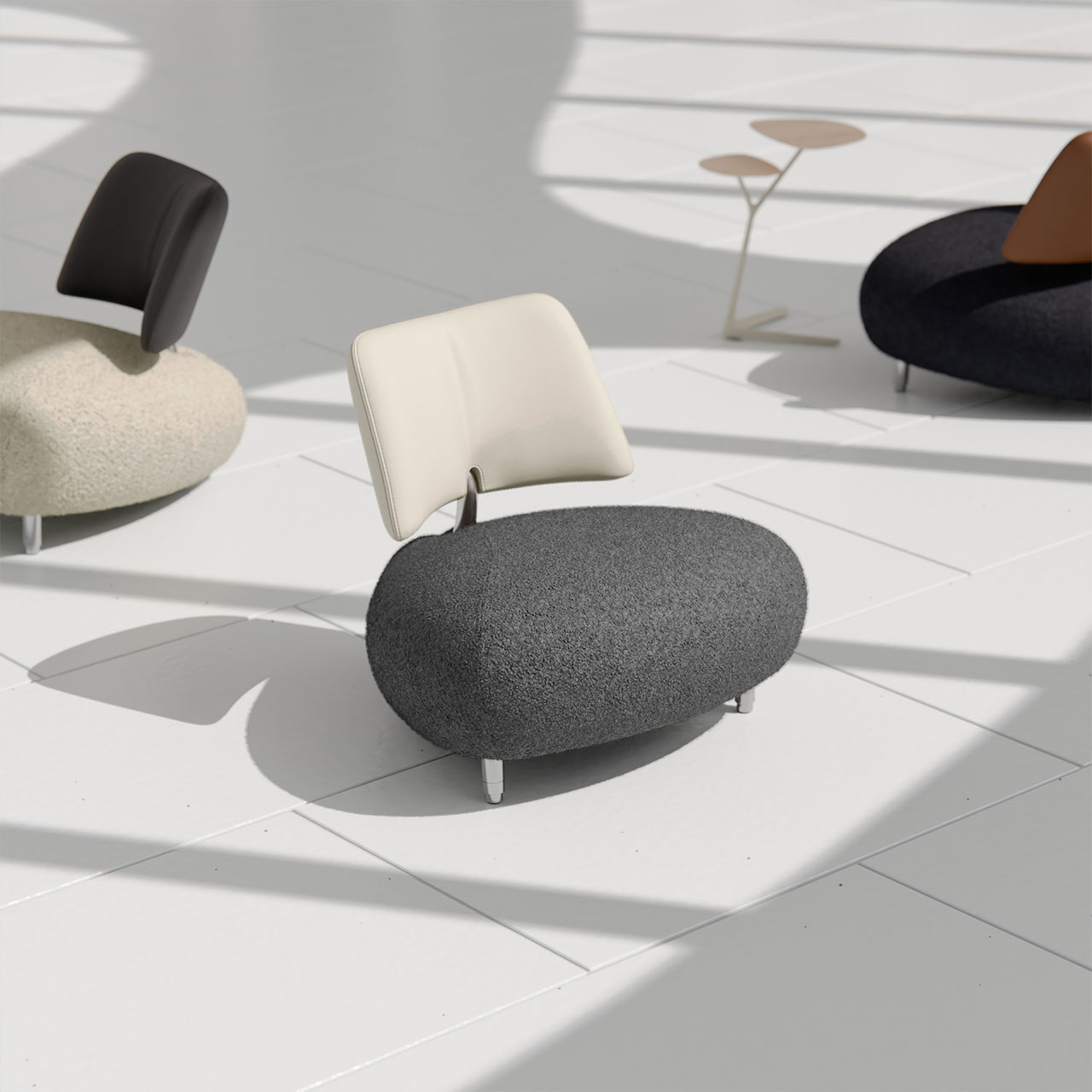 Gleicher Sessel in einem Raum mit anderen Sesseln.