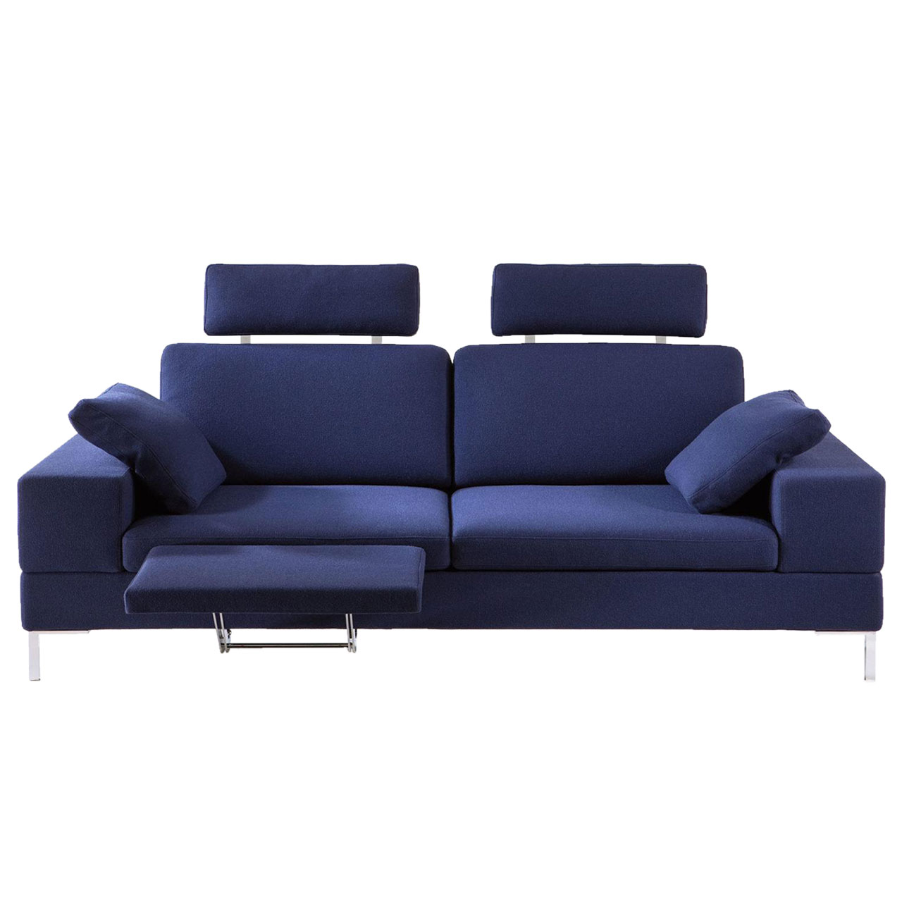 Blaues Sofa mit drei Sitzplätzen.