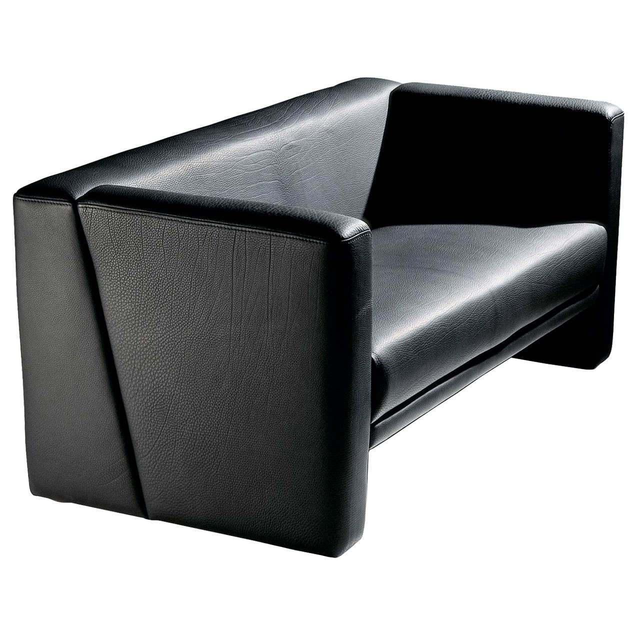 Schwarzes Ledersofa.