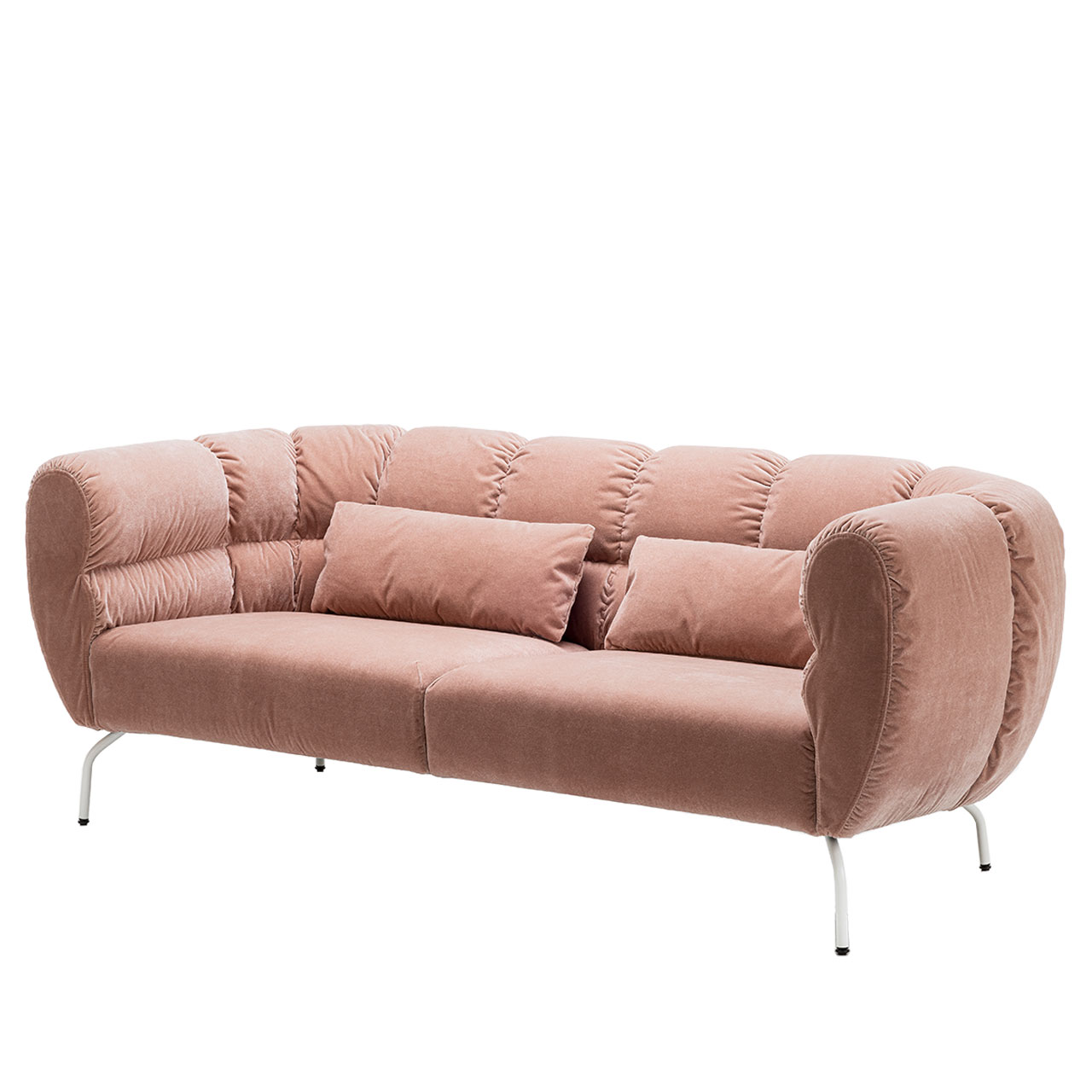 Sofa der Serie brühl magnolia in rotbraunem Stoff mit weißen Metallfüßen. 