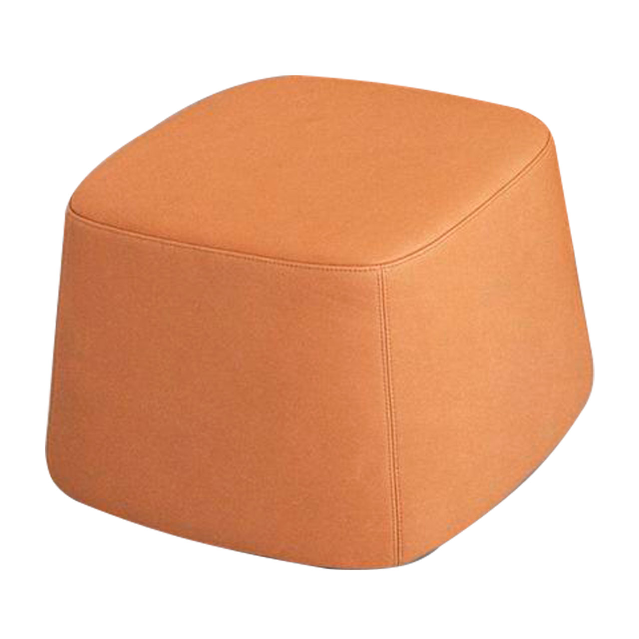 Ockerfarbener Fußhocker, bodentief, trapezförmig.