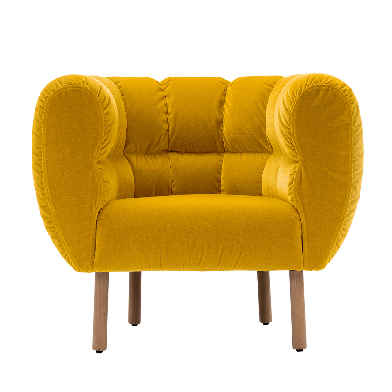 Sessel der Serie brühl magnolia mit gelbem Stoff bezogen und Füßen in hellem Holz.