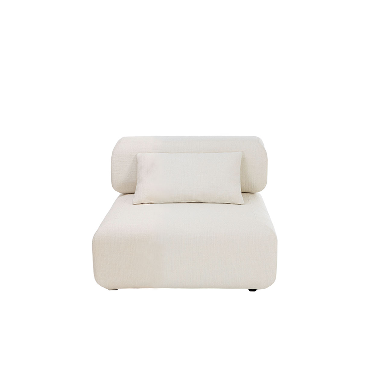 Weißes bodennahes Sessel-Element der Serie all together ohne Armlehnen. Auf dem Sessel liegt ein rechteckiges Kissen im gleichen Stoff.
