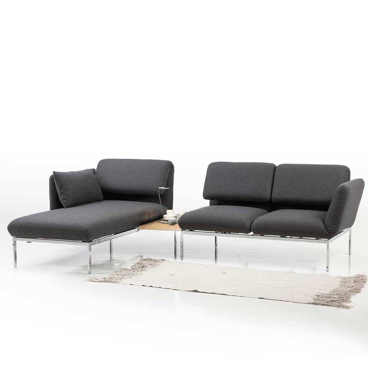 Longchair und Anstellsofa der Serie brühl roro medium spring mit Einhängetisch 73991 in Eiche hell