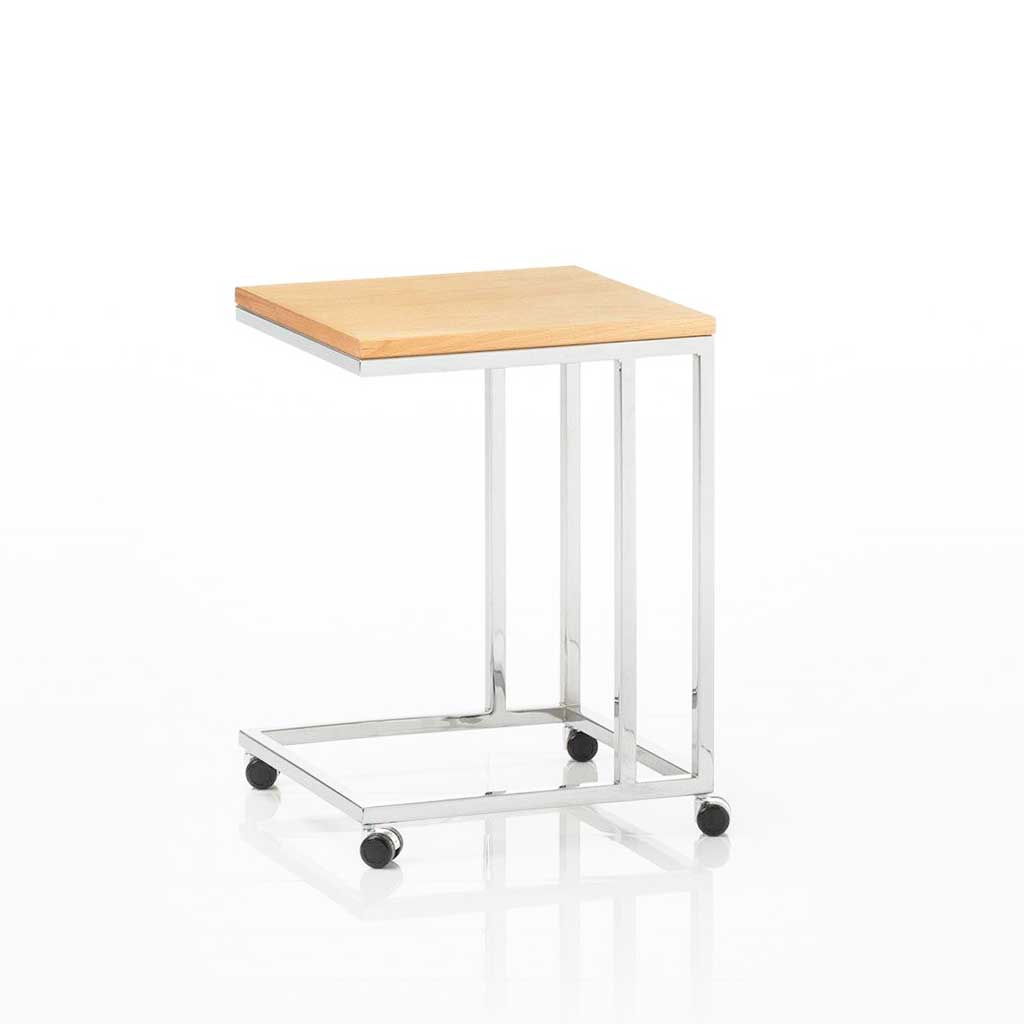 Kleiner Beistelltiscch auf Rollen mit quadratischer Tischplatte in Buche und chrom glänzenden Untergestell.