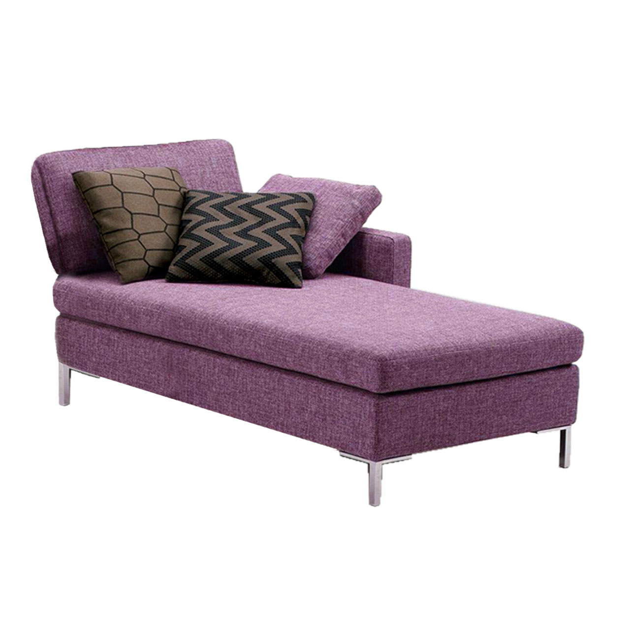 Violetter Longchair mit Armlehne links und drei Dekokissen.