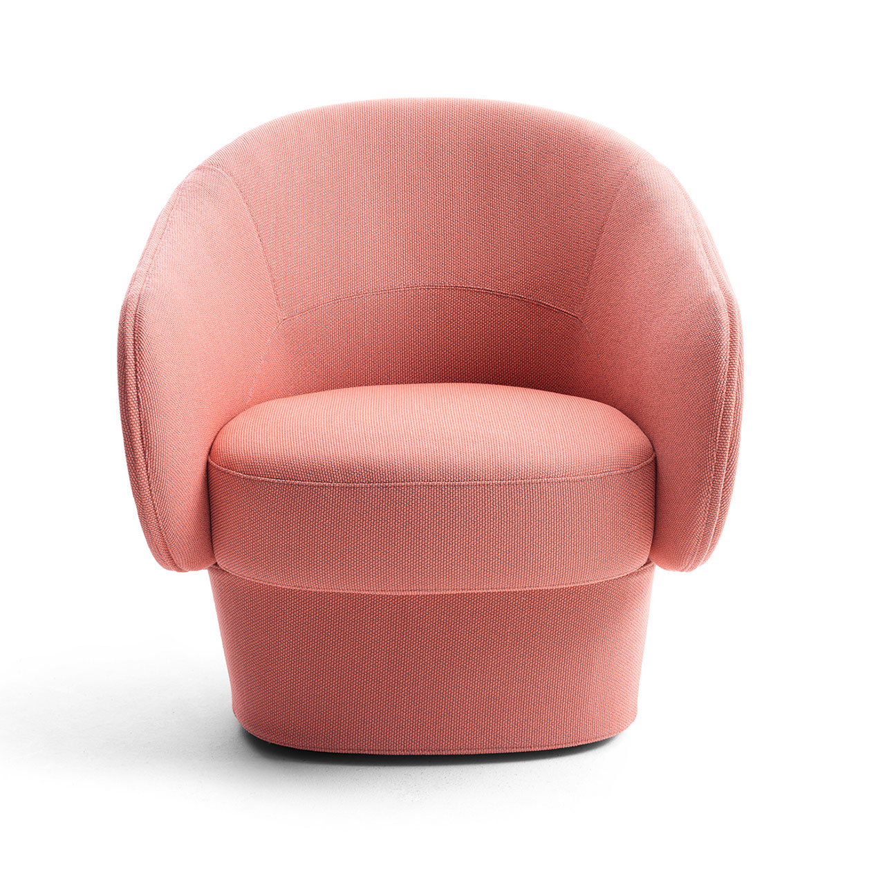 Frontalansicht des lachsfarbenen Sessels