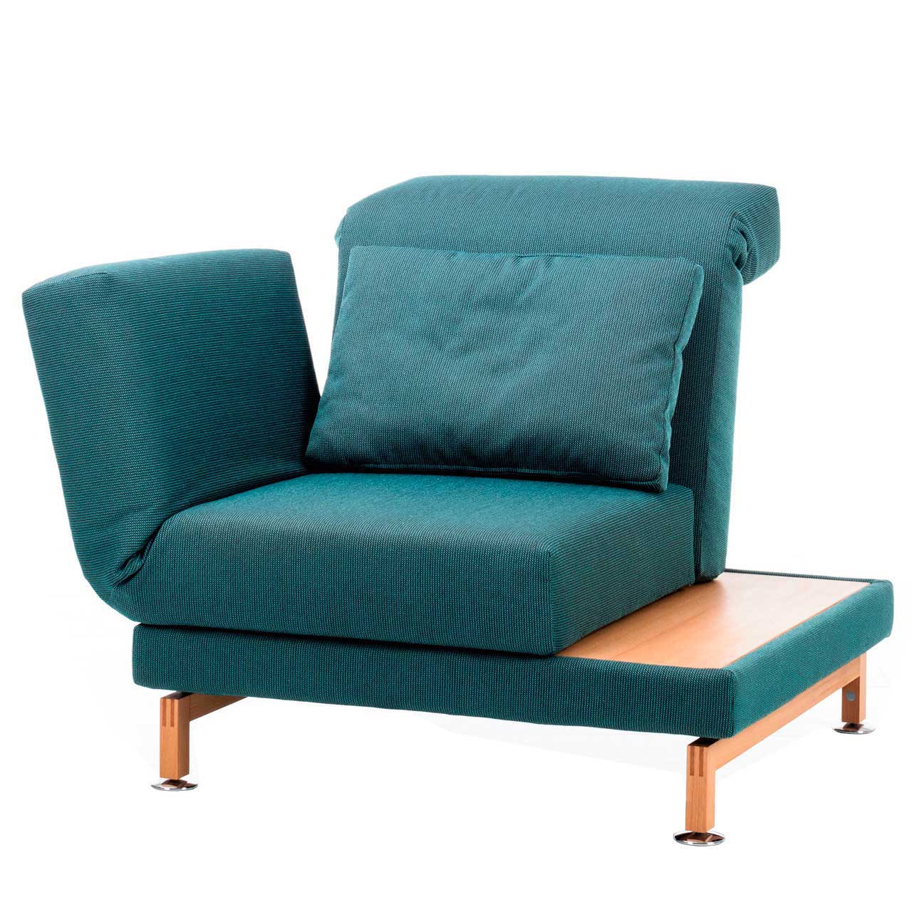 Drehsessel in grünem Stoff mit Armlehne links und Ablagefläche aus hellem Holz rechts.