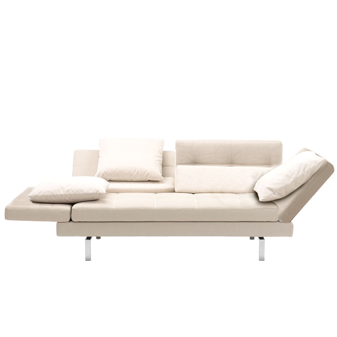 Weißes Ledersofa. Die linke Armlehne ist abgesenkt.